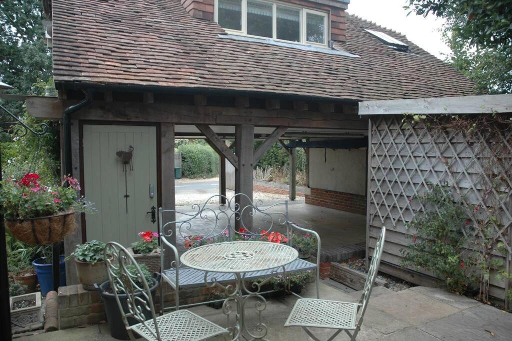 Cowslip Barn Annexe, Countryside Stay Near צ'יצ'סטר מראה חיצוני תמונה