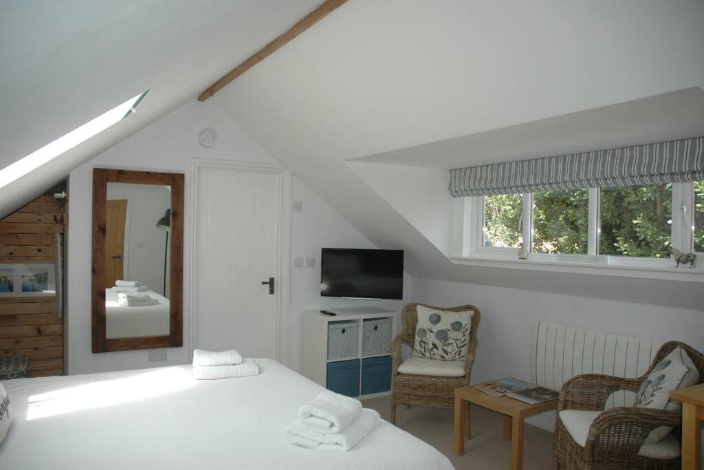 Cowslip Barn Annexe, Countryside Stay Near צ'יצ'סטר מראה חיצוני תמונה